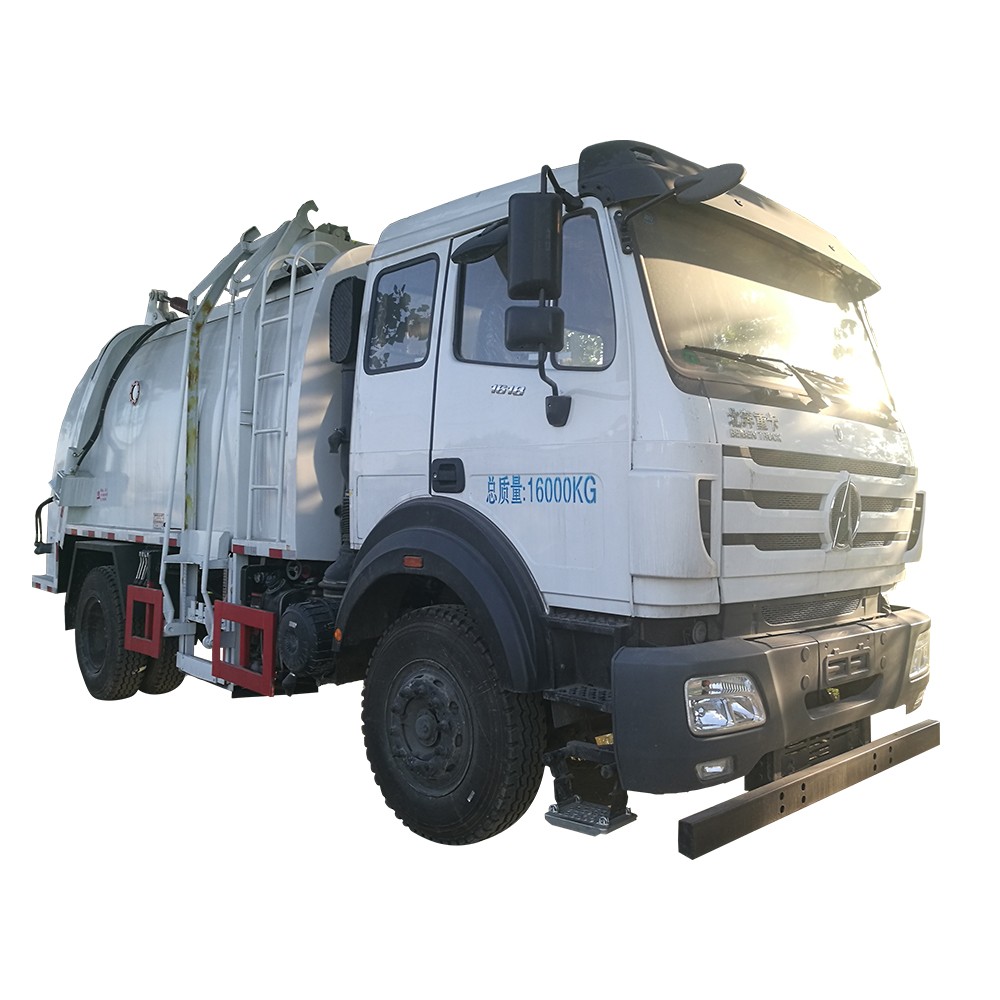 4 * 2 8-Tonnen-Müllwagen